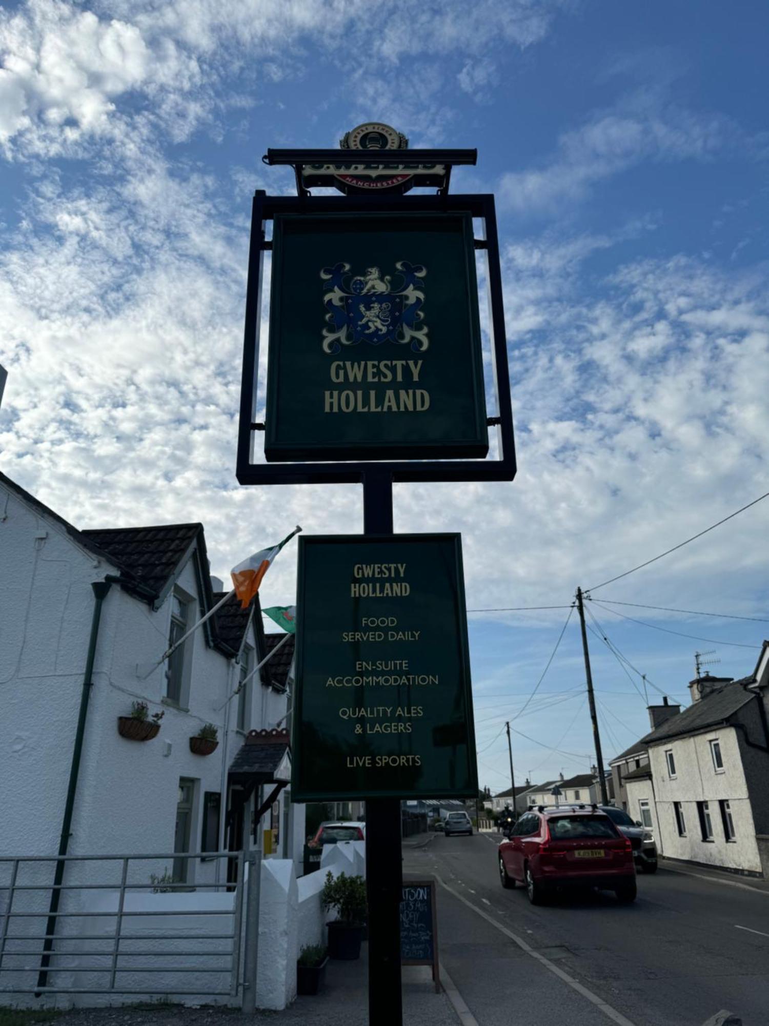 Holland Hotel Llanfachraeth Exterior foto